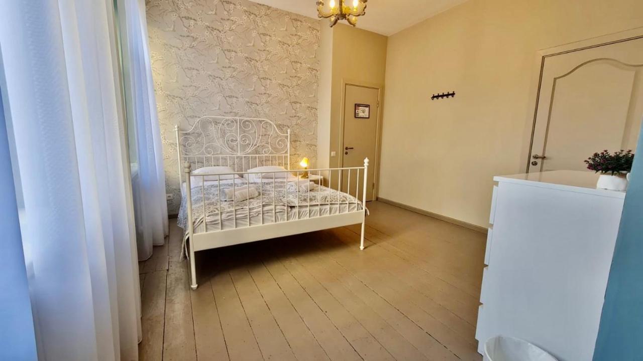 Blue Bird Hostel In Riga Old Town Екстериор снимка